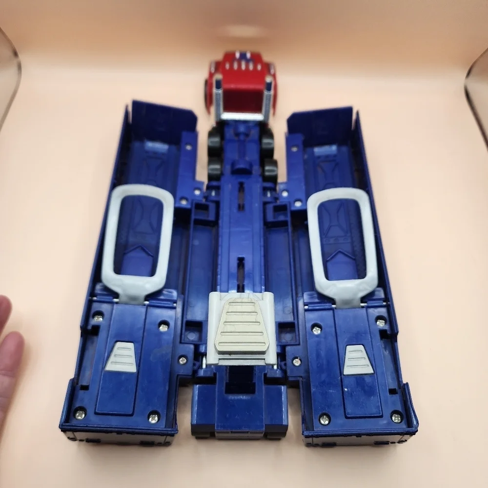 2008 Hot Wheels Speedway Launcher Carrier Truck Hauler 11